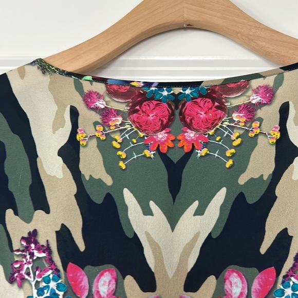 Artelier Nicole Miller Kaleidoscope Camo Print Blouse Silk Bell Sleeves Rtl $275 - Picture 11 of 13